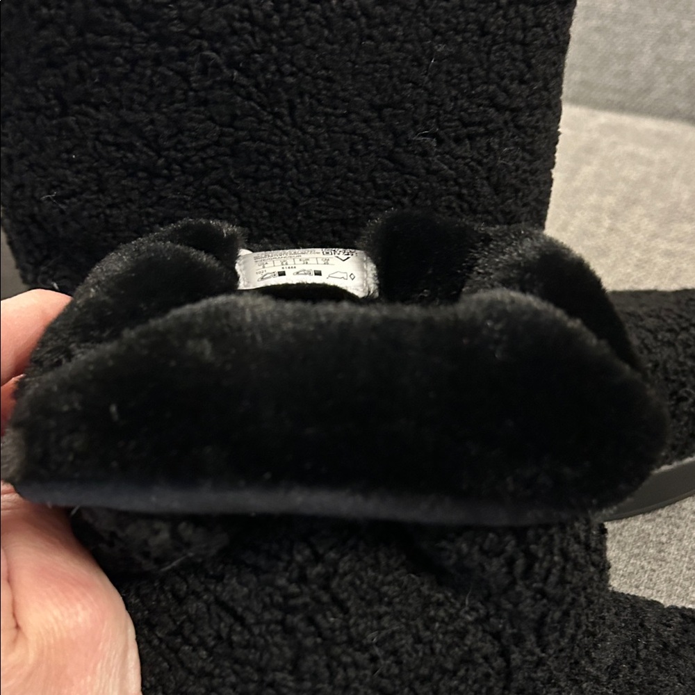 Ked’s Black Boots - Picture 4 of 11